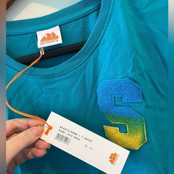 SUNDECK T-SHIRT WITH OVERDYED PATCH NWT - Picture 3 of 9